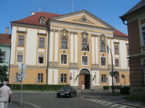 Megyeháza a Kossuth Lajos utcában  - Kossuth Lajos utca, Eger