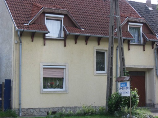   - Ámor Apartman Eger